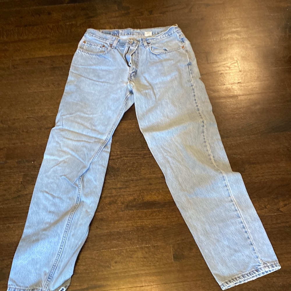 Vintage 90s 550 light wash Levi’s red tab 33x32